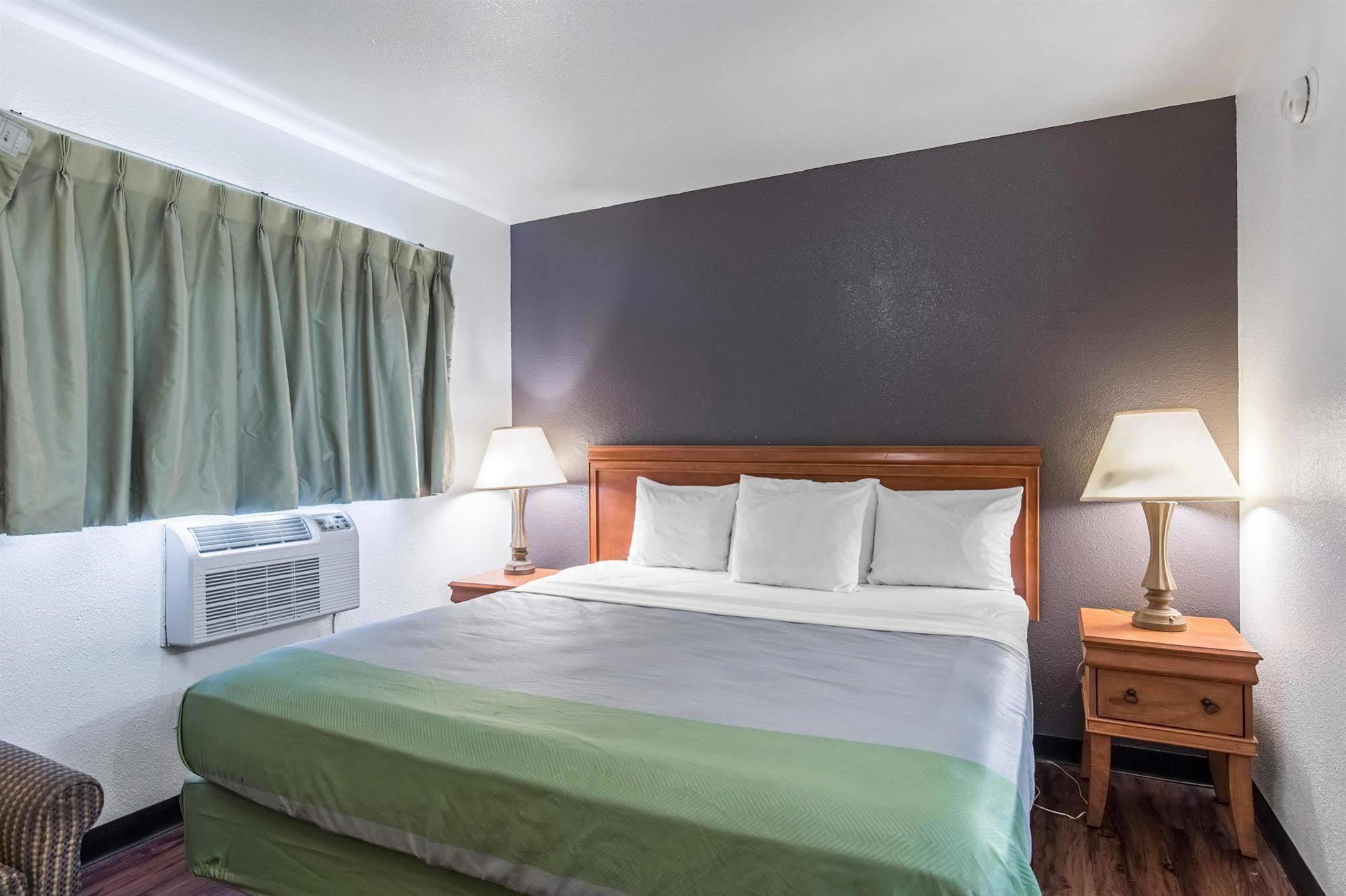 Studio 6-houston, Tx - Clear Lake Hotel Friendswood
